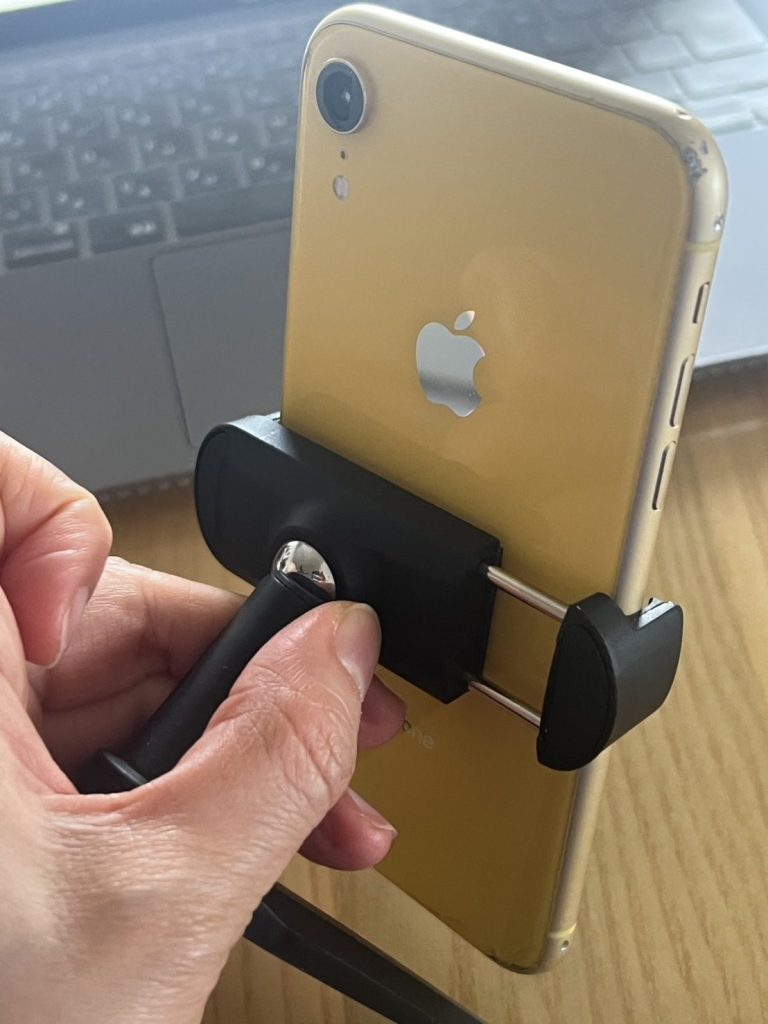 一般的なスマホスタンド