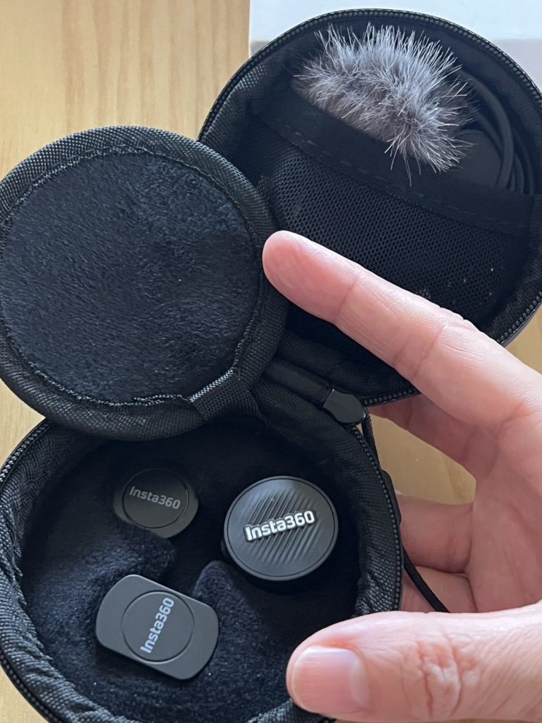 Insta360 MicAirケースの中