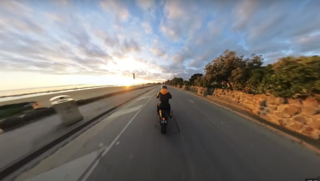 Insta360 バイクテールショット画像