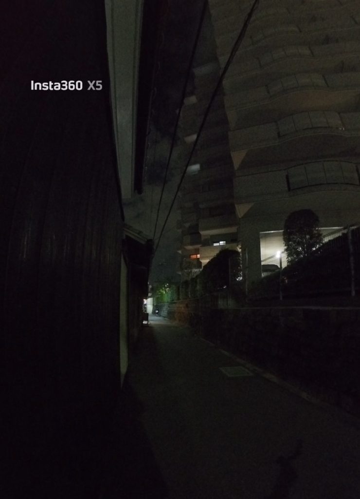 X5の暗い場所の画像